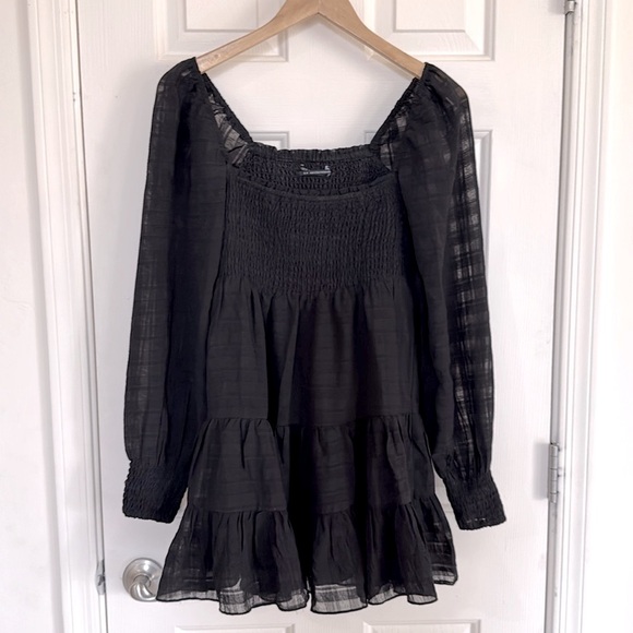 NWOT Urban Outfitters River Smocked Long Sleeve Mini Dress in Black Size Small - Picture 6 of 7